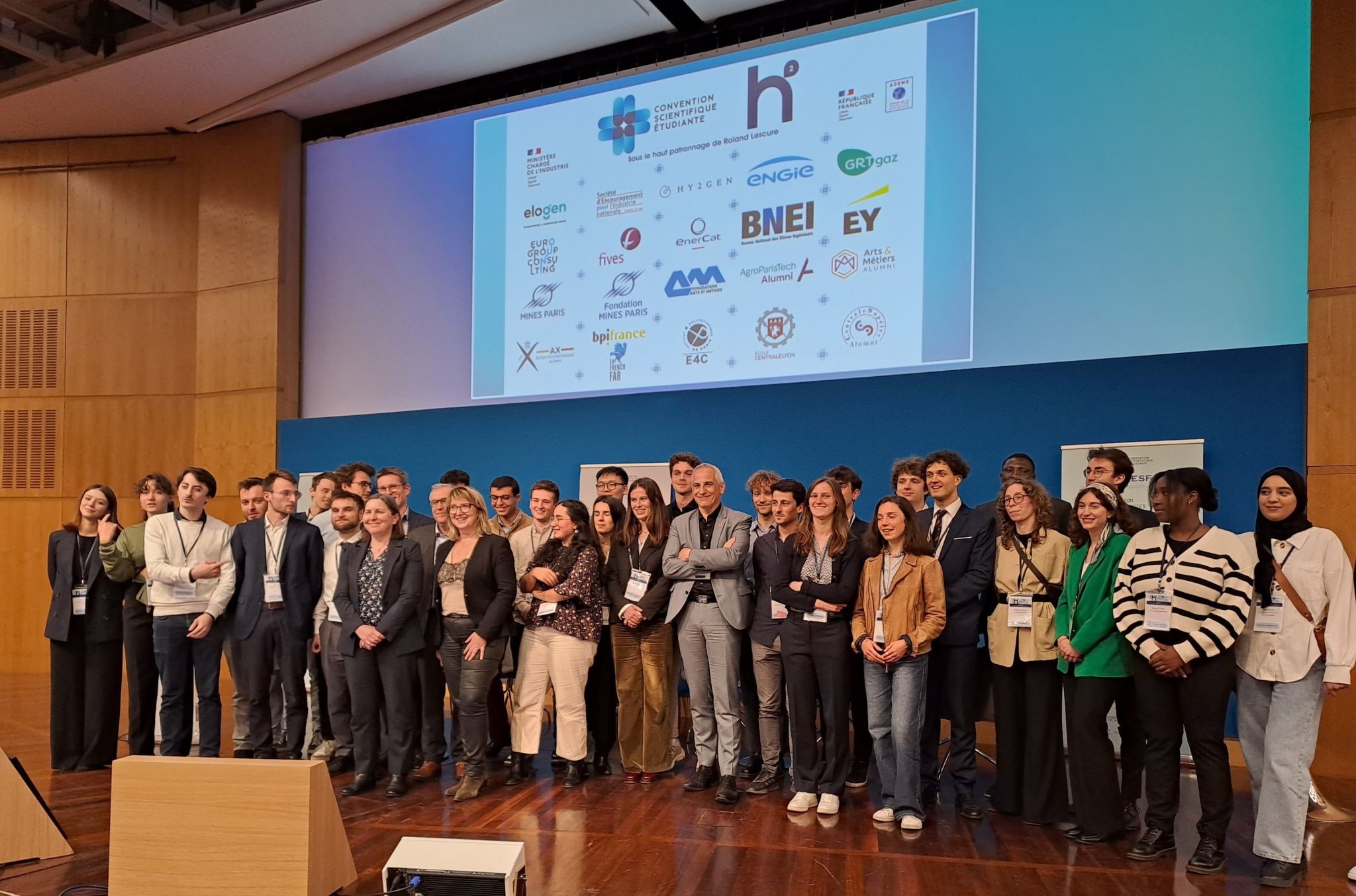 CEREMONIE DE CLOTURE DE LA CONVENTION SCIENTIFIQUE ETUDIANTE SUR L'HYDROGENE